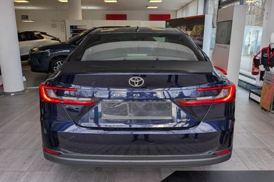 Toyota Camry Prestige 2.5 Hybrid Dynamic Force