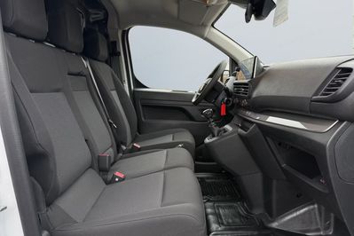 Toyota ProAce Long Active
