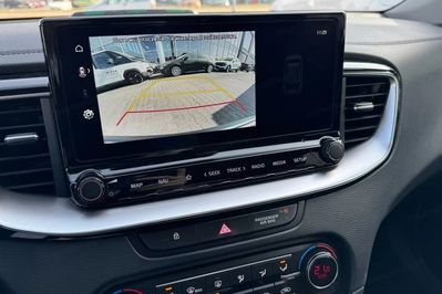 Kia Ceed 1.6 GDI PHEV Business Line DCT