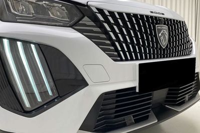 Peugeot 2008 Allure e-DCS 1.2 mHEV