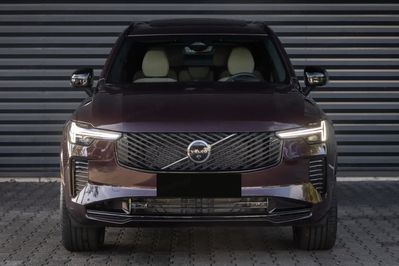 Volvo XC90 T8 AWD Plug-In Hybrid Ultra Dark