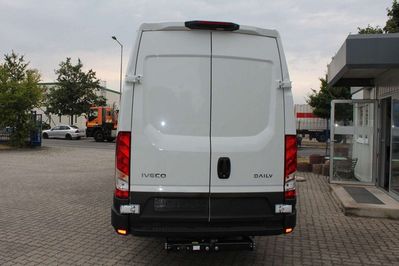 Iveco Daily 35S18 16m3 L4H2 Zabudowa Brygadowa Hi-Matic