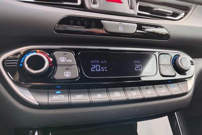 Hyundai i30 1.5 T-GDI 48V Smart DCT