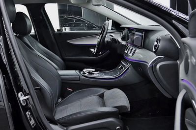 Mercedes Klasa E 220 d 4-Matic 9G-TRONIC