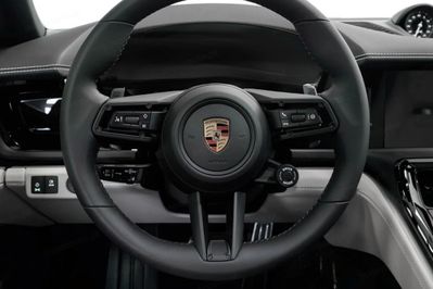 Porsche Panamera 4 E-Hybrid