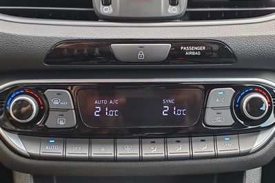 Hyundai i30 1.0 T-GDI Smart DCT