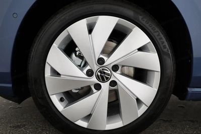 Volkswagen Golf Business 1.5 TSI