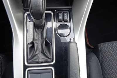 Mitsubishi Eclipse Cross 1.5 T GPF  Invite Plus CVT