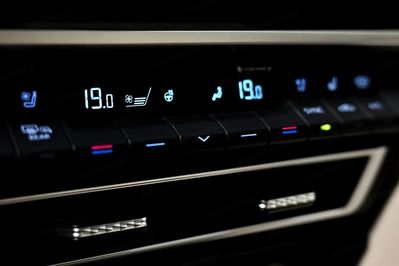 Toyota Camry Executive 2.5 Hybrid Dynamic Force