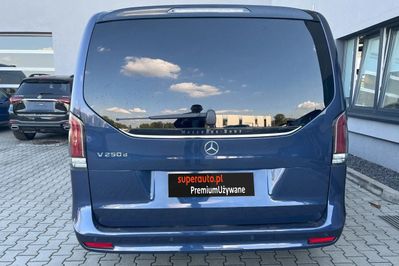 Mercedes V Klasa 250 d 9G-Tronic (długi)