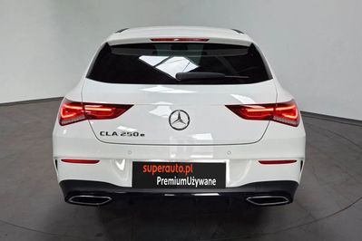 Mercedes CLA Shooting Brake 250 e AMG Line