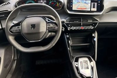 Peugeot 2008 Business e-DCS6 1.2 PureTech mHEV