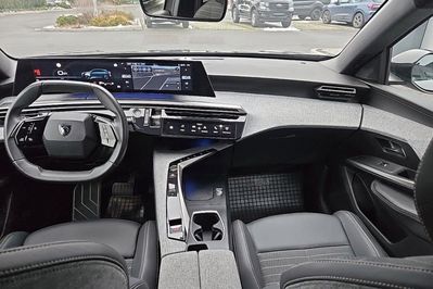 Peugeot 3008 1.2 PureTech S&S EAT8