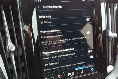 Volvo XC60 B5 B AWD Plus Dark