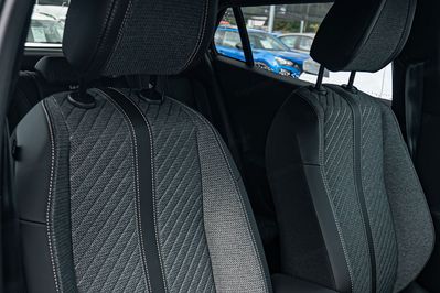 Peugeot 2008 Allure e-DCS 1.2 mHEV