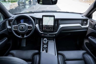 Volvo XC60 B5 AWD Ultra Black Edition