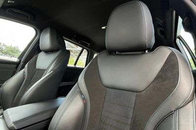 BMW Seria 3 330e xDrive M Sport sport-aut