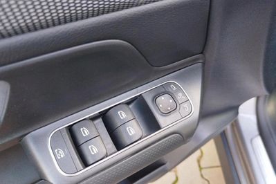 Mercedes GLB 200 7G-DCT