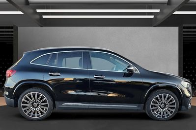 Mercedes GLA 200 d 4-Matic AMG Line 8G-DCT