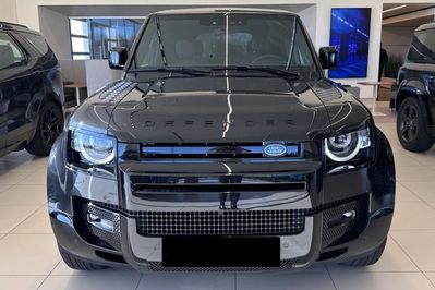 Land Rover Defender 110 D250 X-Dynamic SE