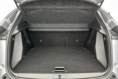 Peugeot 2008 GT 1.2 PureTech EAT8