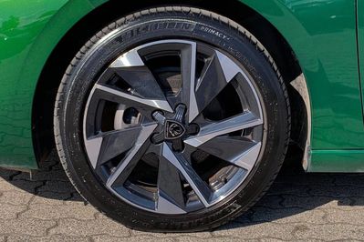 Peugeot 308 1.2 PureTech Allure S&S EAT8