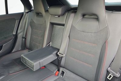 Mercedes CLA Shooting Brake 200 AMG Line