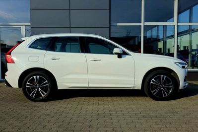Volvo XC60 T4 Momentum Pro