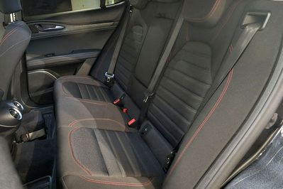 Alfa Romeo Stelvio Turbo Business Q4