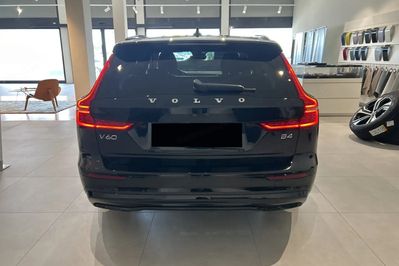 Volvo V60 B4 D Plus Dark