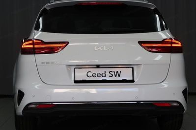 Kia Ceed 1.5 T-GDI Tribute DCT