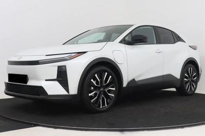 Toyota C-HR + Style BEV