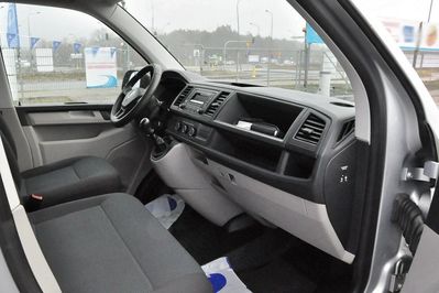 Volkswagen Transporter TDI L2H1