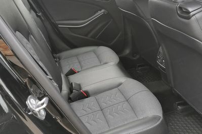 Mercedes GLA 180 7G-DCT Style