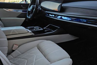 BMW Seria 7 740d xDrive M Sport