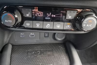 Nissan Juke 1.0 DIG-T N-Connecta DCT