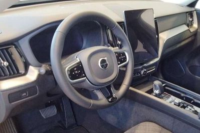 Volvo XC60 T6 Plug-In Hybrid AWD Core