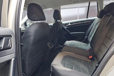 Volkswagen Golf 1.5 TSI BMT EVO Highline DSG