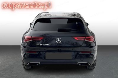 Mercedes CLA 250 e 8G-DCT