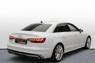 Audi A4 35 TFSI mHEV S tronic