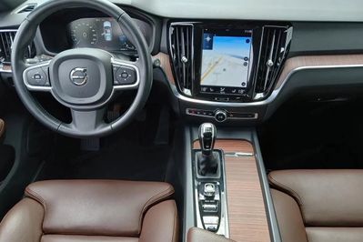 Volvo V60 D3 Momentum Pro