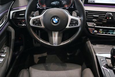 BMW Seria 5 530d xDrive mHEV M Sport sport-aut