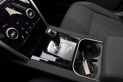 Land Rover Discovery Sport D180 AWD