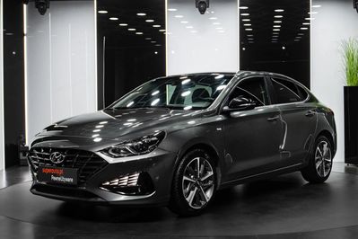 Hyundai i30 Fastback 1.5 T-GDI 48V Smart DCT