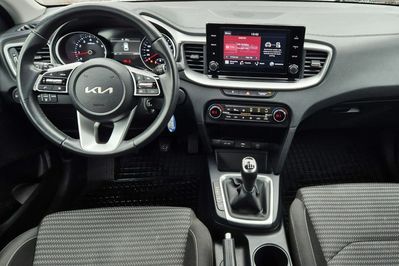 Kia Ceed 1.5 T-GDI M