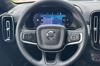 Volvo XC40 B3 Plus Dark aut