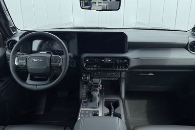 Toyota Land Cruiser Executive 2.8 MHEV