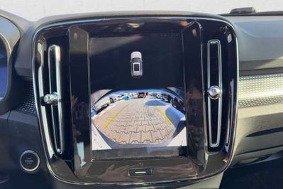 Volvo XC40 B3 Plus Dark aut