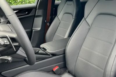 Porsche Panamera 4 E-Hybrid