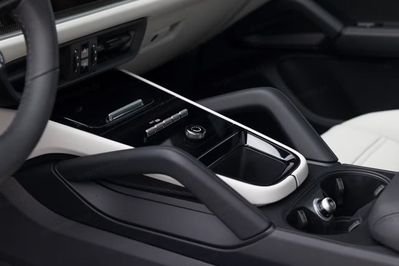 Porsche Cayenne Coupe S E-Hybrid Black Edition